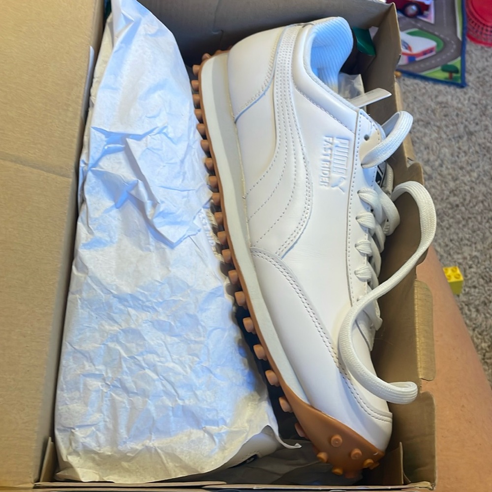Mens Pumas